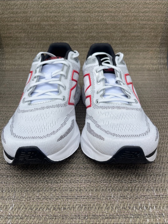 New Balance Fresh Foam 680 v8 Mens Size 11 White Running Shoes M680RW8 main image 12